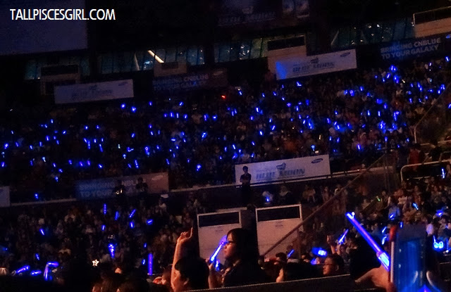 A blue ocean is waiting for blue moon~~