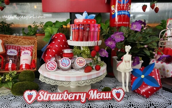 Etude House Berry Delicious Strawberry Collection